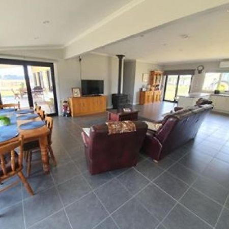 Pleasant Hill Bnb マウントガンビア エクステリア 写真